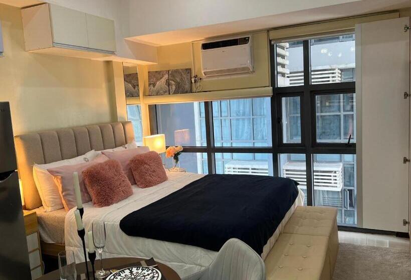 Viceroy Residences Chic Smart Home Wifi Netflix