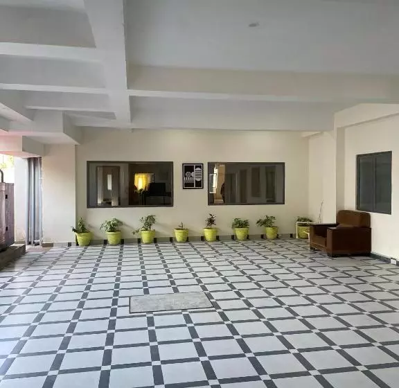 ユースホステル Abuzz Oxfordcaps Cedar Homes