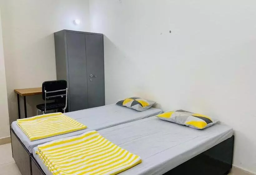 ユースホステル Abuzz Oxfordcaps Cedar Homes