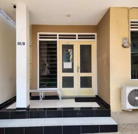 ユースホステル Penginapan Pip Semarang
