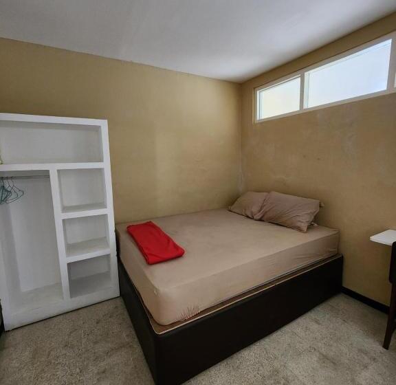 Hostel Penginapan Pip Semarang