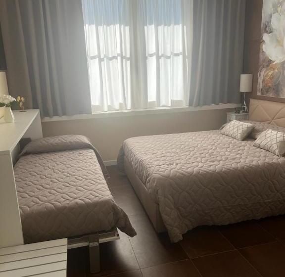 تختخواب و صبحانه La Dea Bendata