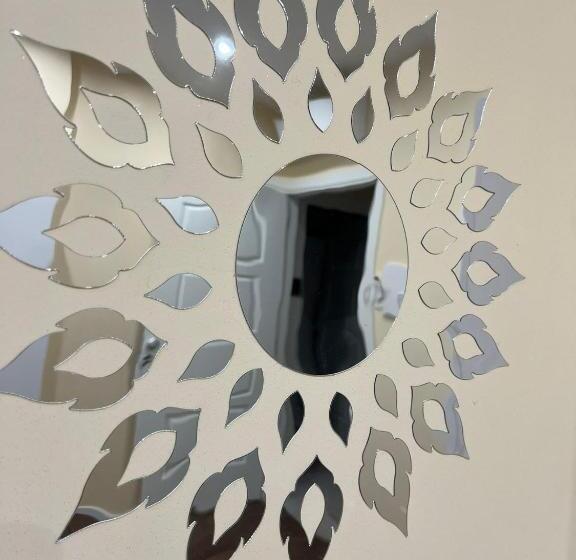 تختخواب و صبحانه La Dea Bendata