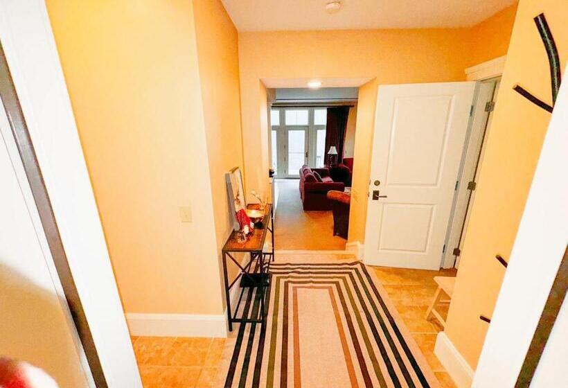 Blossom Haven Charming 3br Condo