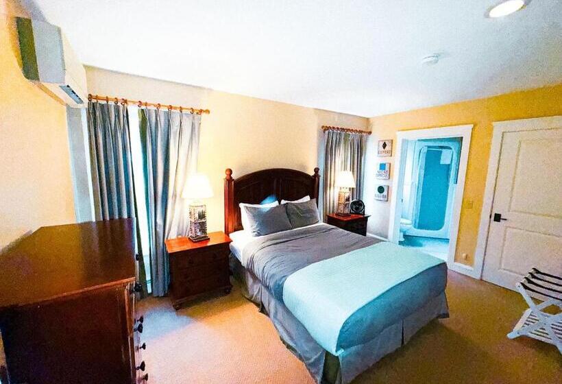 Blossom Haven Charming 3br Condo