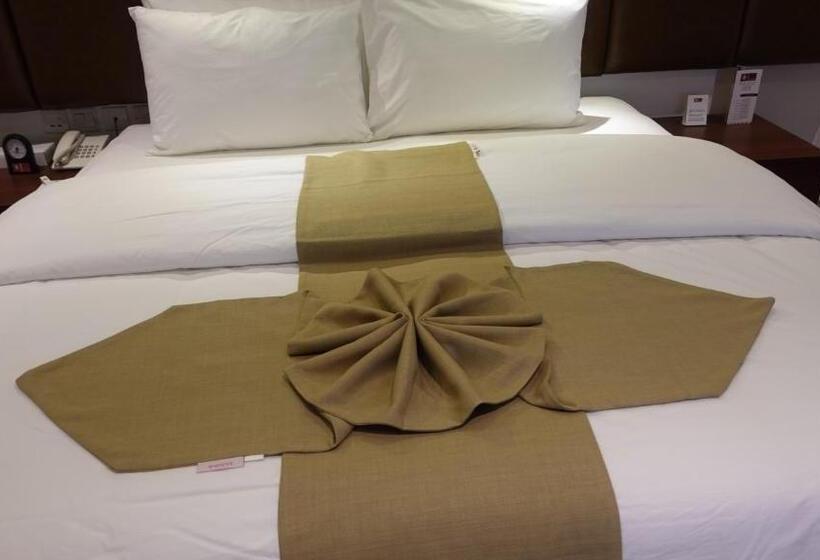 호텔 Al Jaad Kudai