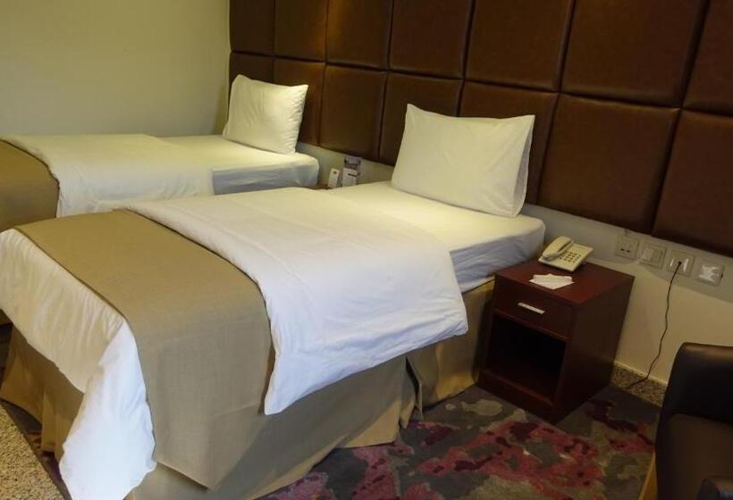 호텔 Al Jaad Kudai