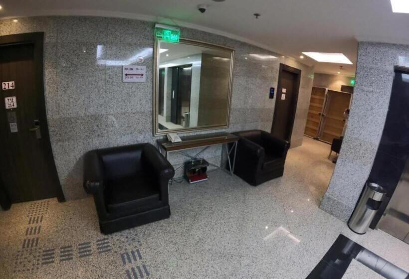 호텔 Al Jaad Kudai