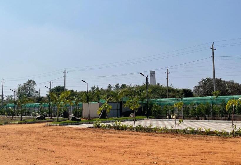 ホテル Ambari Farm House