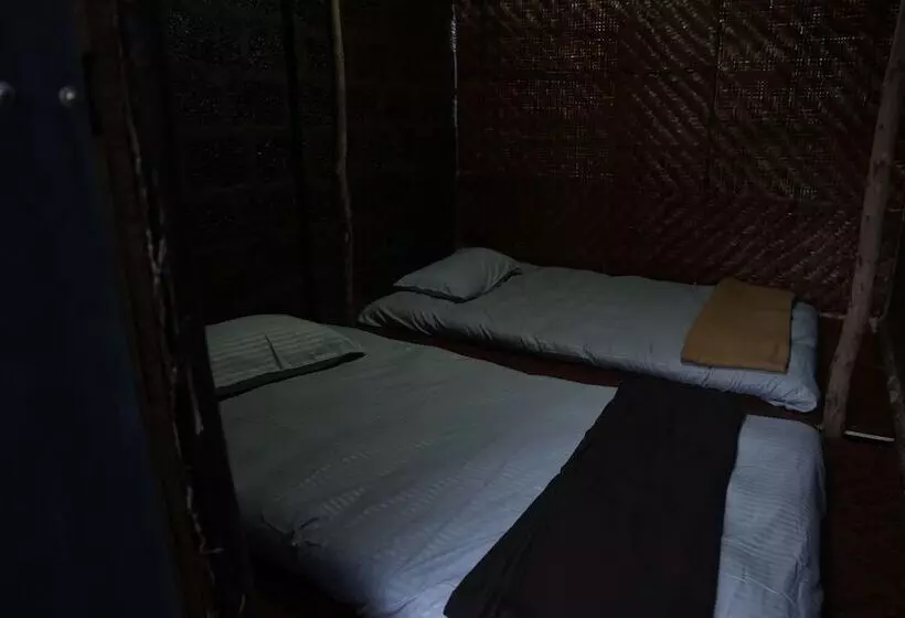 ホテル Livin Waves Beach Stay And Cafe