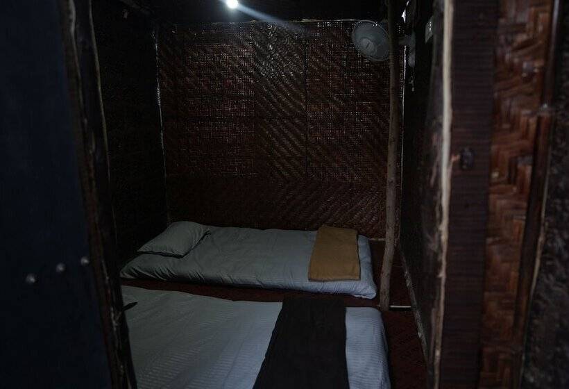 هتل Livin Waves Beach Stay And Cafe