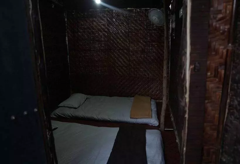 ホテル Livin Waves Beach Stay And Cafe