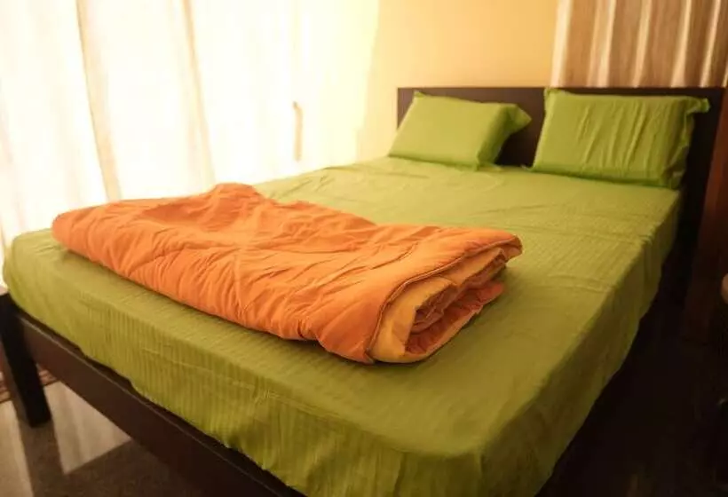 ホテル Livin Waves Beach Stay And Cafe