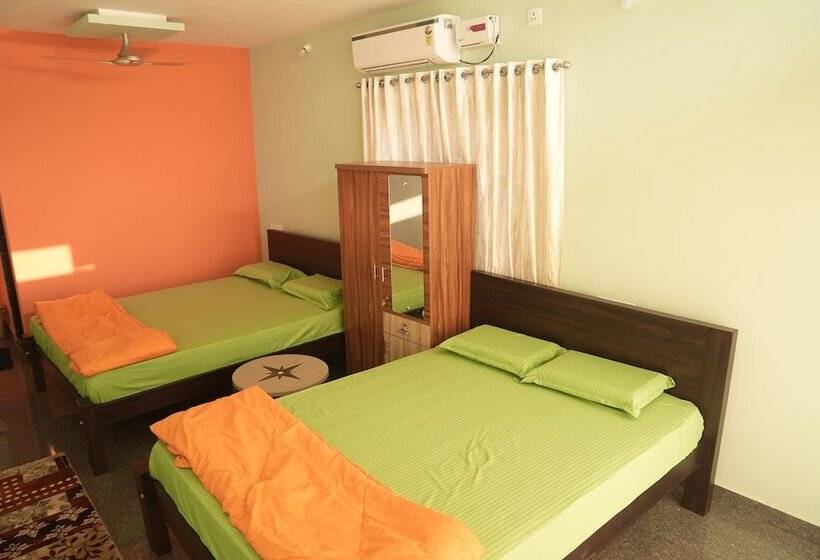 هتل Livin Waves Beach Stay And Cafe