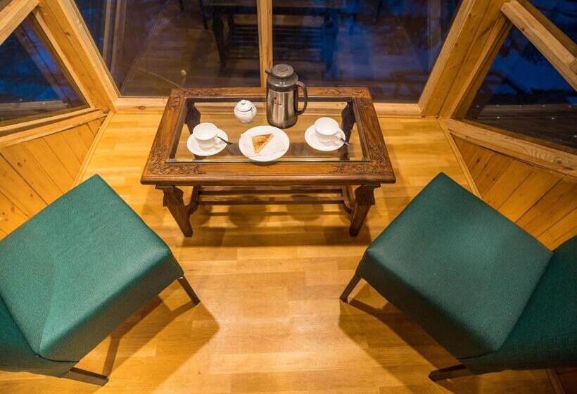 ホテル Marina Gulmarg