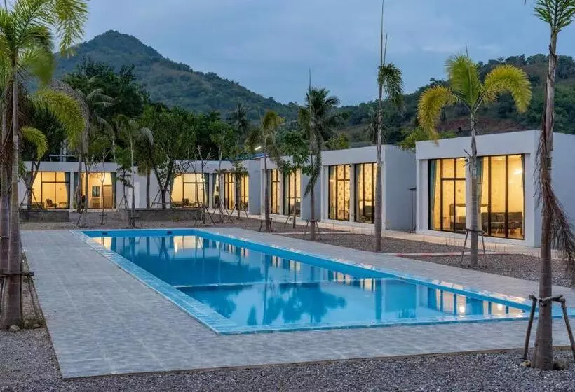 Hotelli Pran Riverside