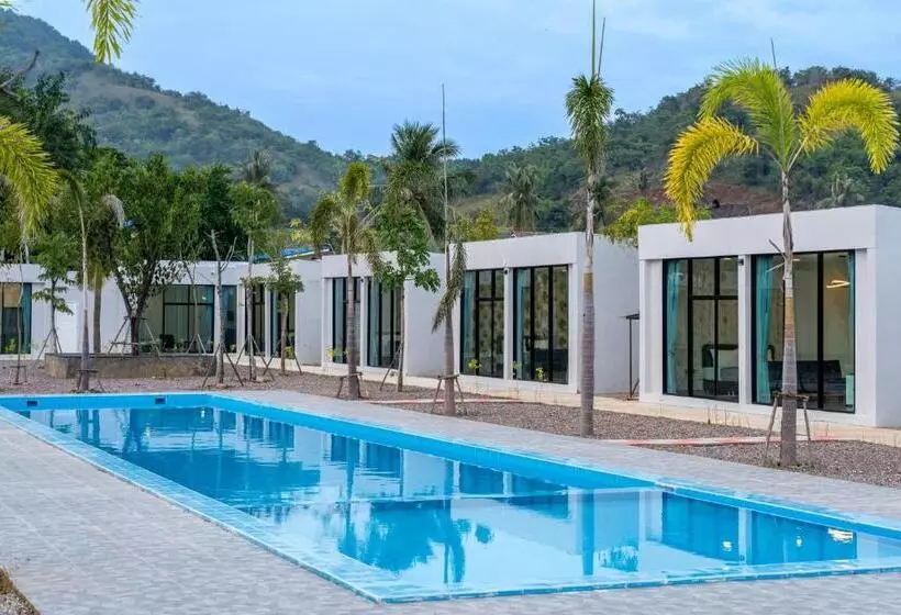 Hotelli Pran Riverside