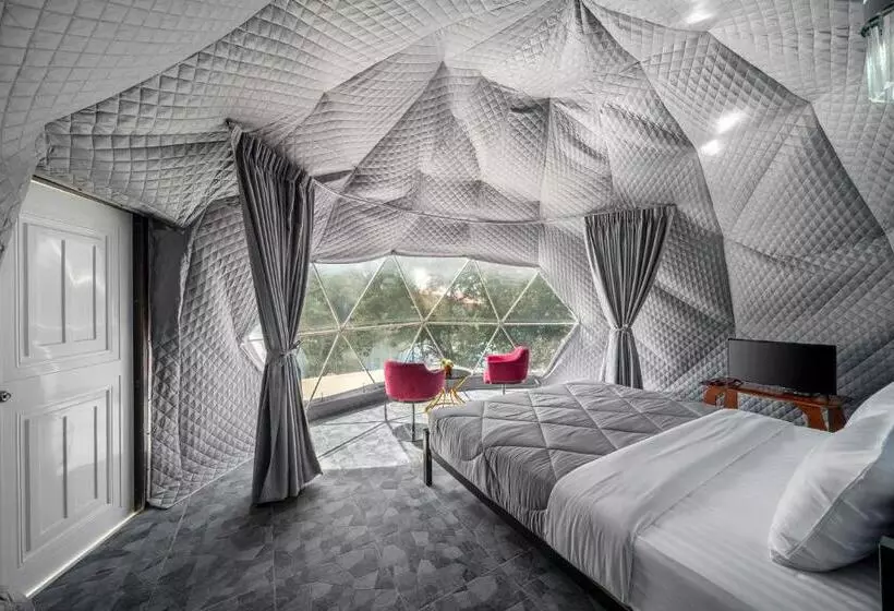 Hotelli Pran Riverside