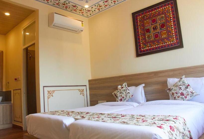 Hotel Ranthambhore Uday Vilas