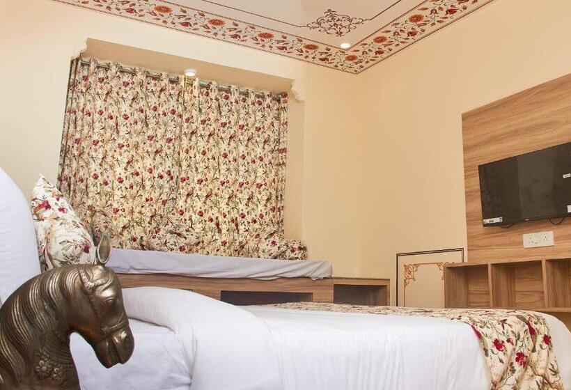 Hotel Ranthambhore Uday Vilas