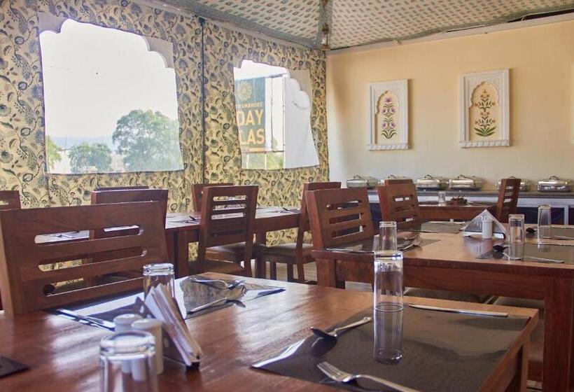 Hotel Ranthambhore Uday Vilas