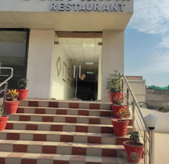 Hotel Shiv Kashi,sultanpur