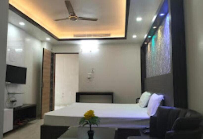 Hotel Shiv Kashi,sultanpur