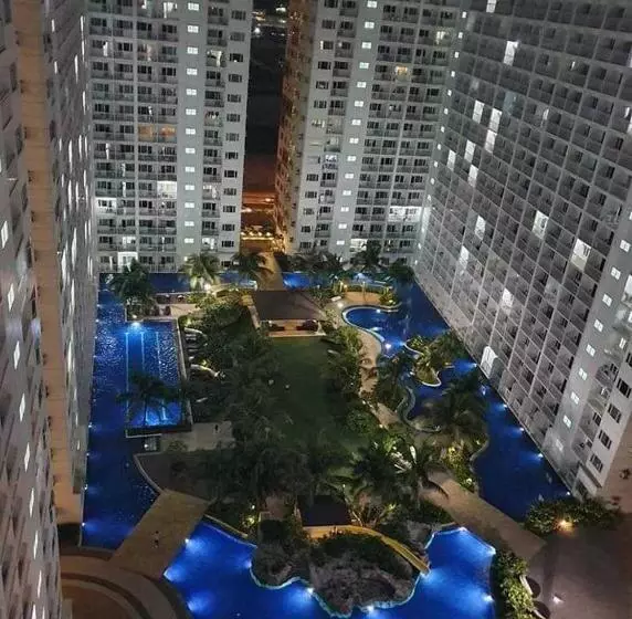 Moa Condotel Staycation By Abode Property