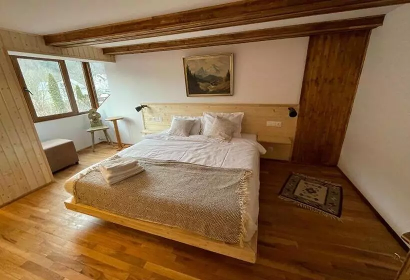 Majatalo Camera Zâmbru   Cătun