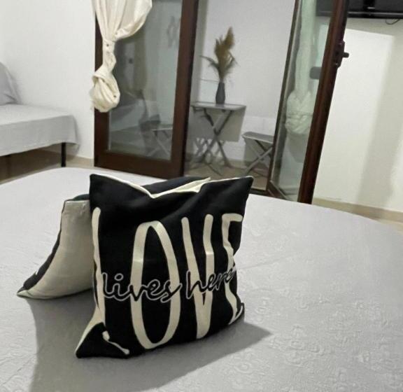 بنسيون Camere Aeroporto Cagliari Elmas