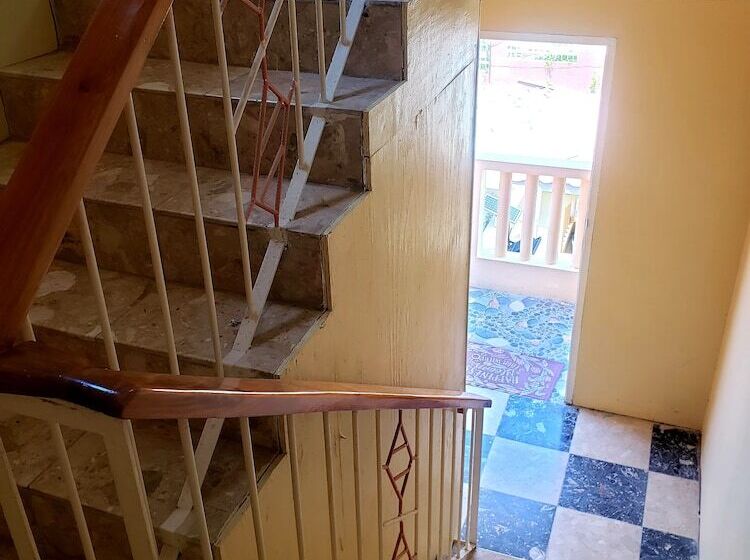 پانسیون Comfy Apartments