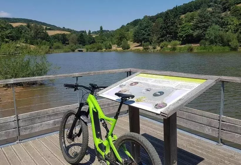 Majatalo Villa Les Roches D Yzeron