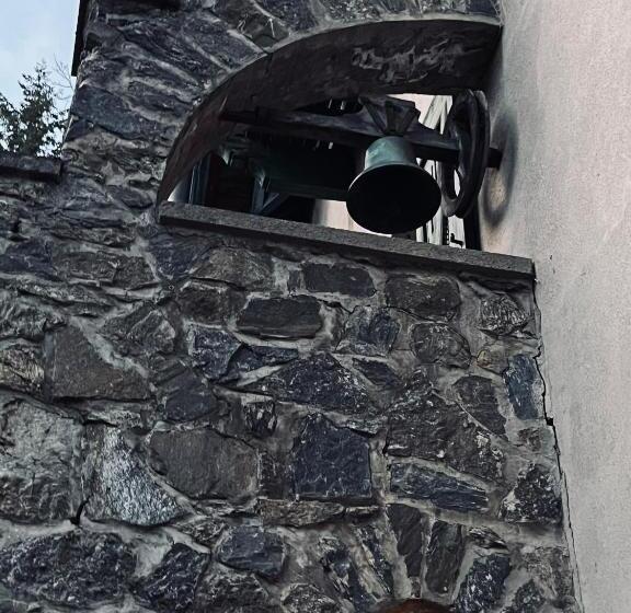 بنسيون Villa Les Roches D Yzeron