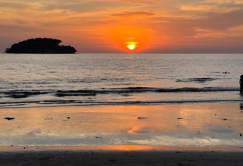 West Port Hotel Boutique