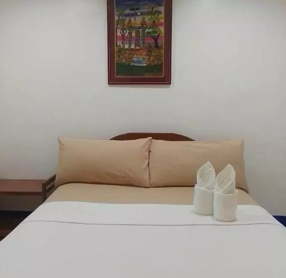 ユースホステル Casa De Praxides Tourist Inn