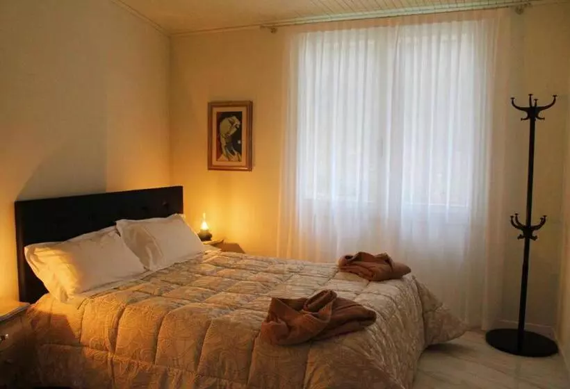 Aamiaismajoitus (B&B) Villa Jasmine