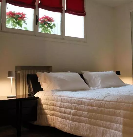 Aamiaismajoitus (B&B) Villa Jasmine