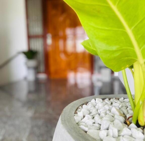 호텔 Ajith Putha Grand