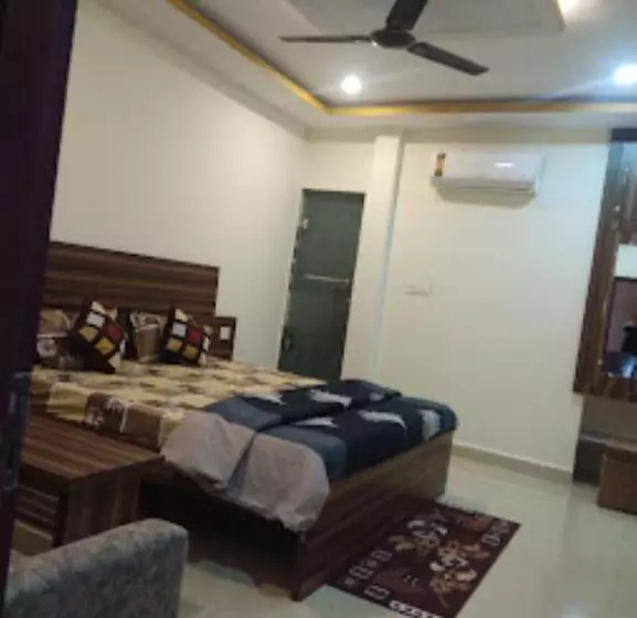 Hotelli Deepsun Regency Madhya Pradesh