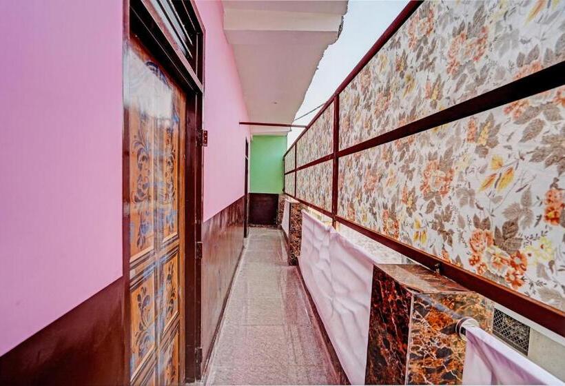 Отель Oyo Sun Burst Residency