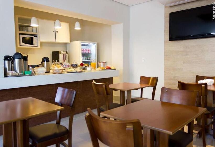 ホテル Pedreira Flat