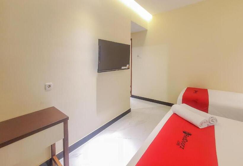 בית מלון כפרי Reddoorz Plus @ Uno Jalan Merak Samarinda
