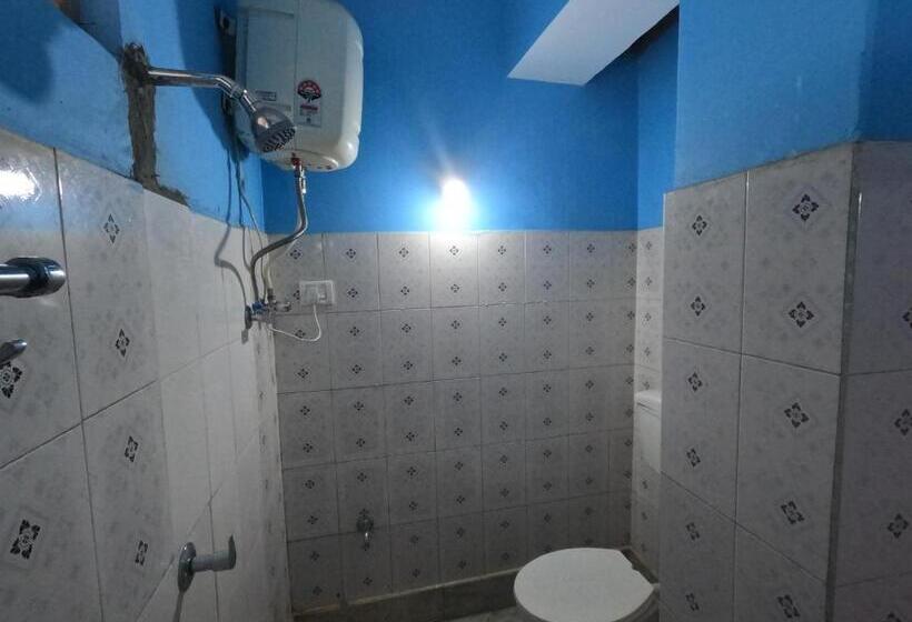 Hotel The Ace Pine Valley