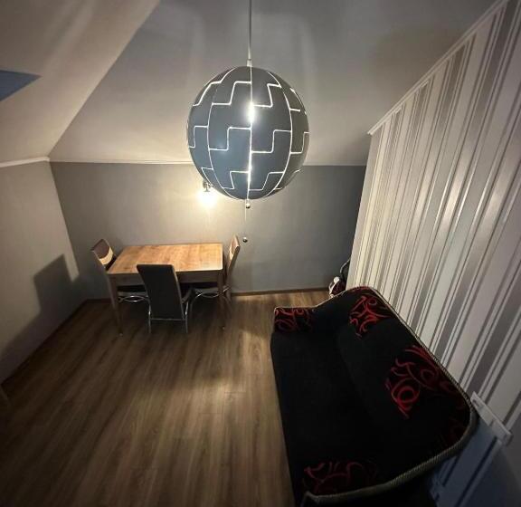 پانسیون Guesthouse Gamsaxurdia