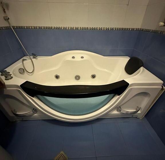 پانسیون Guesthouse Gamsaxurdia