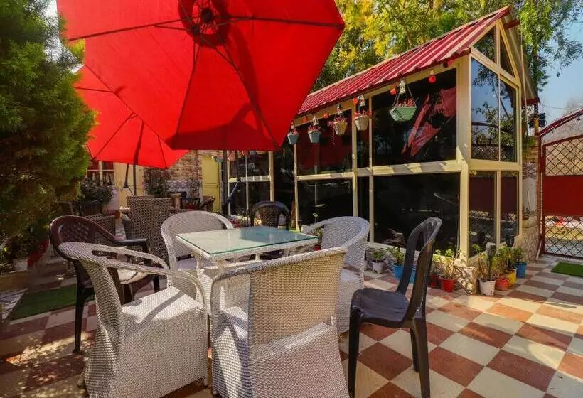 ペンション Krishna Red Rose Guest House  In Bhimtal, Nainital