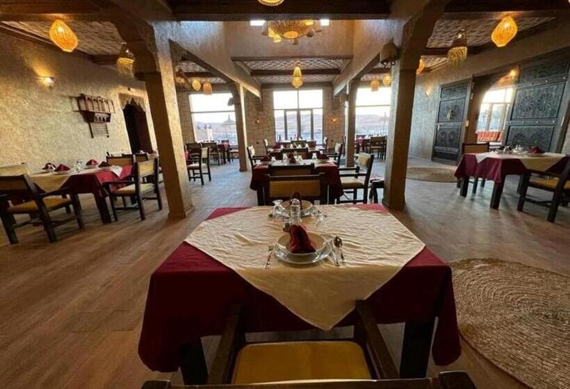 渡假胜地  كعب غزال