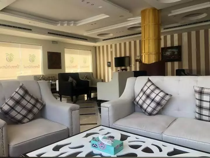 أجنحة ميثاق الفندقية