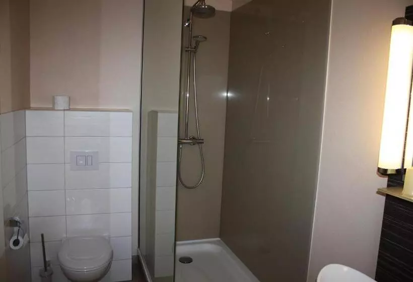 ユースホステル Gasthaus Zur Riete