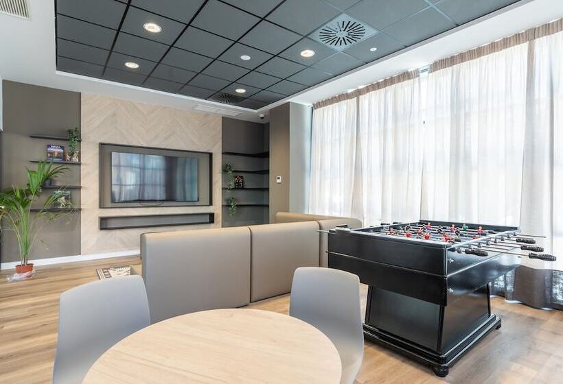 هاستل Micampus Salcedo Student Residence